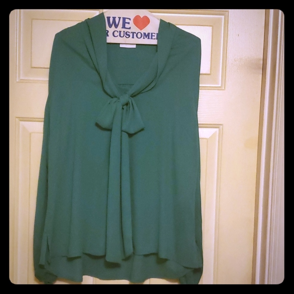 Women's Button Front Bow Blouser~Precious Emerald